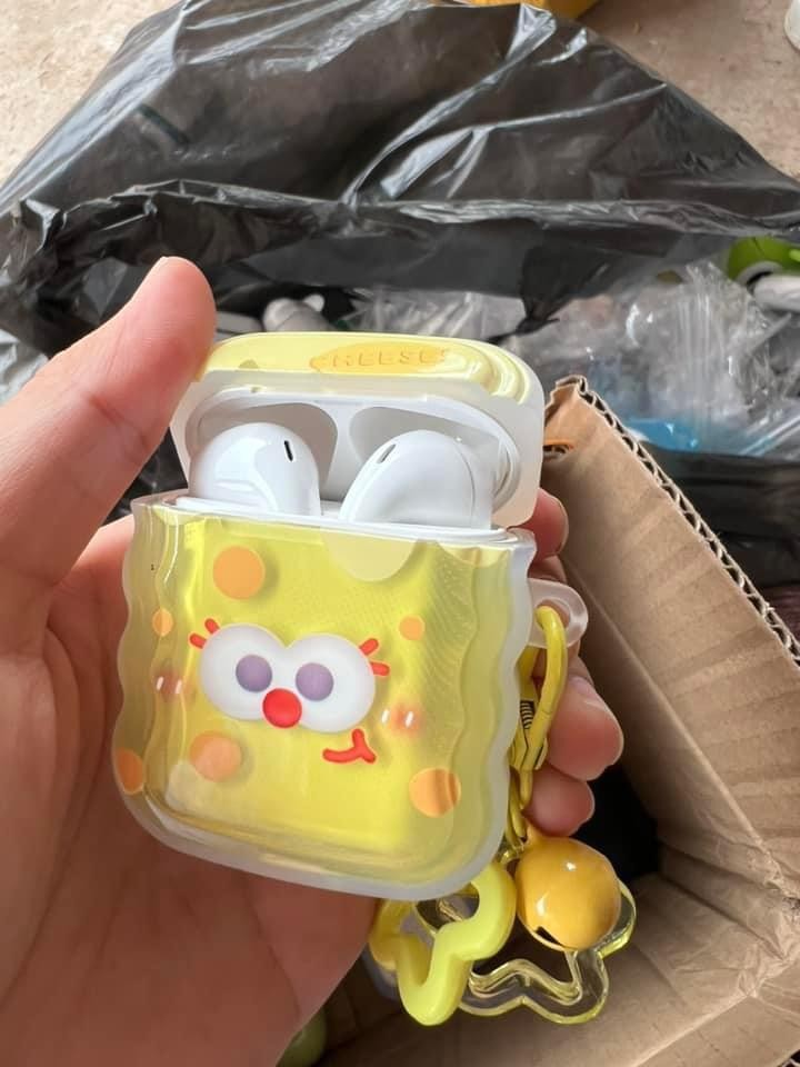 ແອພ໋ອດ Apple Airpods  ເຊື່ອມໄດ້ກັບທຸກລຸ້ນຂອງໂທລະສັບ, ສຽງທຸ້ມ, ສຽງດີ, ສຽງດັງຟັງຊັດ, ໃສ່ສະບາຍ ສິນຄ້າຄຸນນະພາບ100%