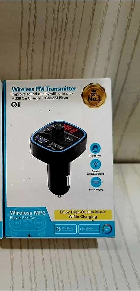 ຫົວເຊື່ອມຕໍ່ໃນລົດໃຫ່ຍ Wireless FM Transmitter USB, MP3 ໃຊ້ຕໍ່ MP3 ແລະ ສາກໂທລະສັບ, ສີນຄ້າອອກໃໝ່ຮັບປະກັນຄຸນນະພາບສູງ
