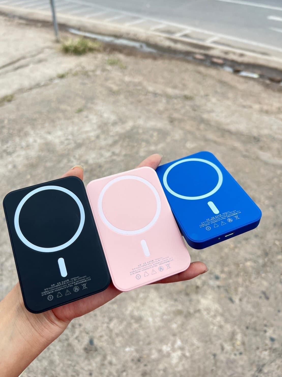 ພາເວີແບັງໄຮ້ສາຍ Power Bank 10000mAh ຫຍີ້ຫໍ້ iPhone ສາກໄຟເຂົ້າສະຖຽນ, ຮັກສາແບັດໄດ້ດີ, ສາກແບັດເຕັມໄວ ແລະ ອຸປະກອນປອດໄພໃນການໃຊ້ງານ.