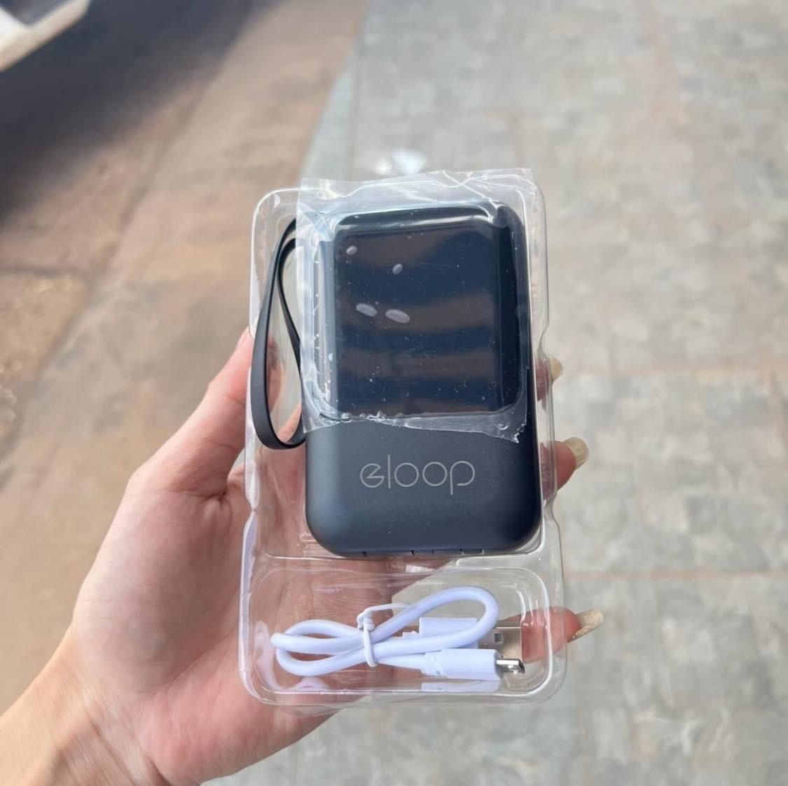 ພາເວີແບັງໄຮ້ສາຍ Power Bank 20000mAh ມີ4ຫົວສາກສາກໄຟເຂົ້າສະຖຽນ, ຮັກສາແບັດໄດ້ດີ, ສາກແບັດເຕັມໄວ ແລະ ອຸປະກອນປອດໄພໃນການໃຊ້ງານ.