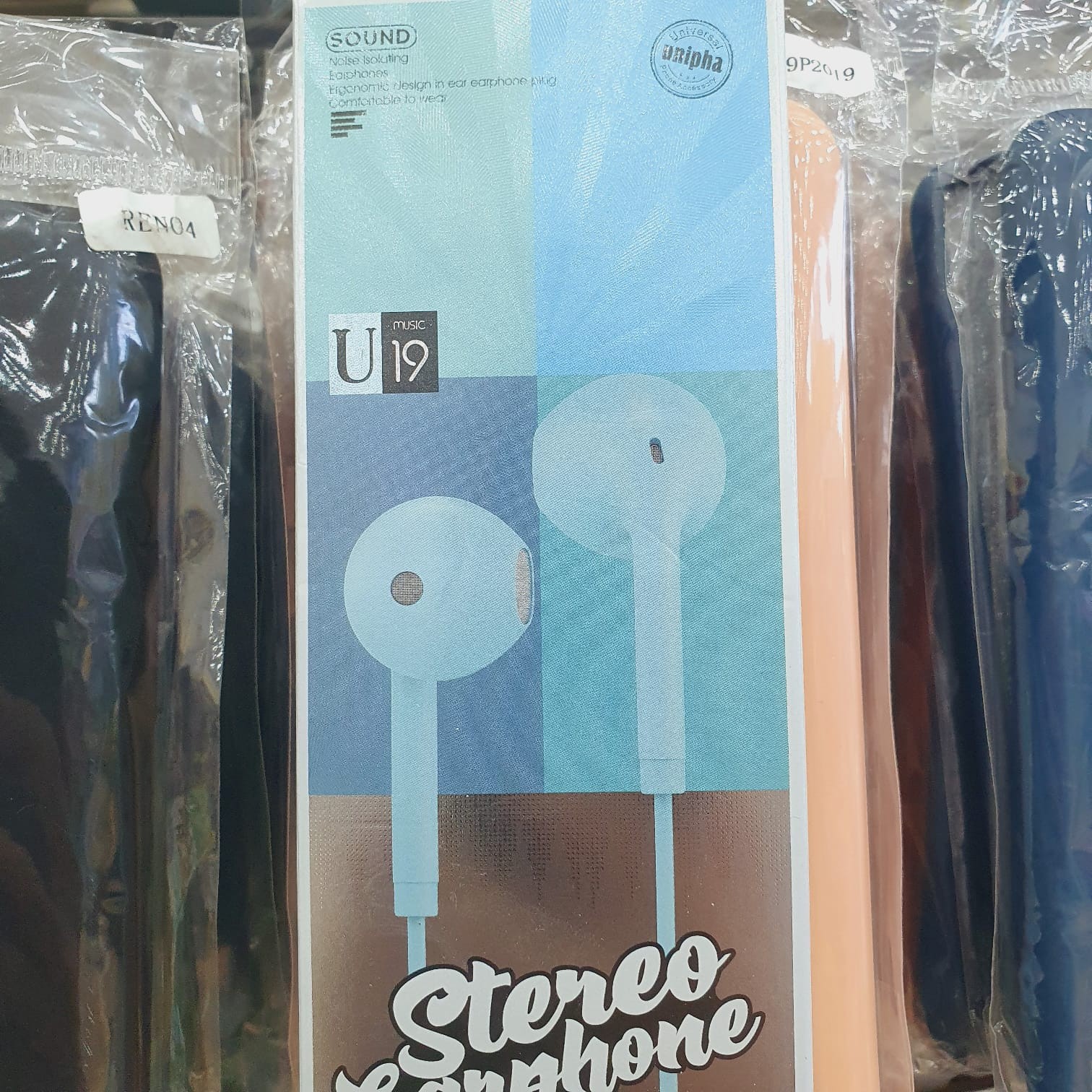 ສາຍຫູຟັງ Stereo ລຸ້ນ BTE-08, ສຽງມ່ວນດີ, ສຽງທຸມ, ໂທຟັງແຈ້ງ, ສຽງບໍ່ຂາດໃນເວລາທີ່ໃຊ້ງານ.