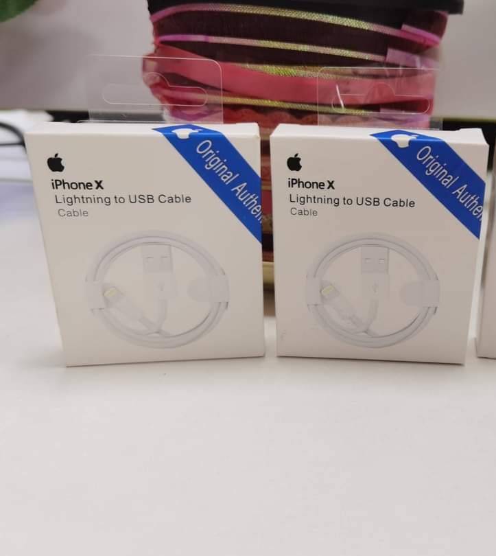 ສາຍສາກ ໄອໂຟນ iphone X , ເຄື່ອງອອກໃໝ່, ສາກໄຟເຂົ້າສະຖຽນ, ບໍ່ເປັນອັນຕະລາຍຕໍ່ແບັດເຕີຣີ້ແລະເຄື່ອງໂທລະສັບ, ສີນຄ້າຮັບປະກັນຄຸນນະພາບສູງ
