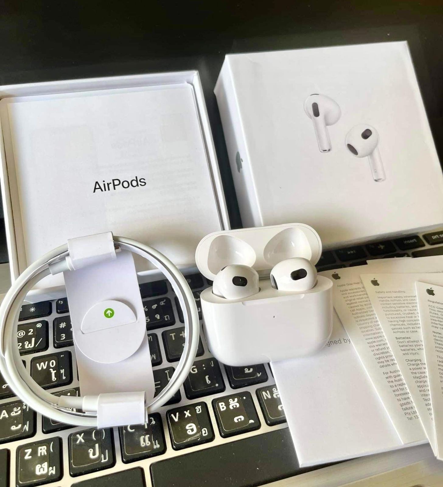 ແອພ໋ອດ Apple Airpods Gen3 magsafe ເຊື່ອມໄດ້ກັບທຸກລຸ້ນຂອງໂທລະສັບ ສິນຄ້າຄຸນນະພາບ100%