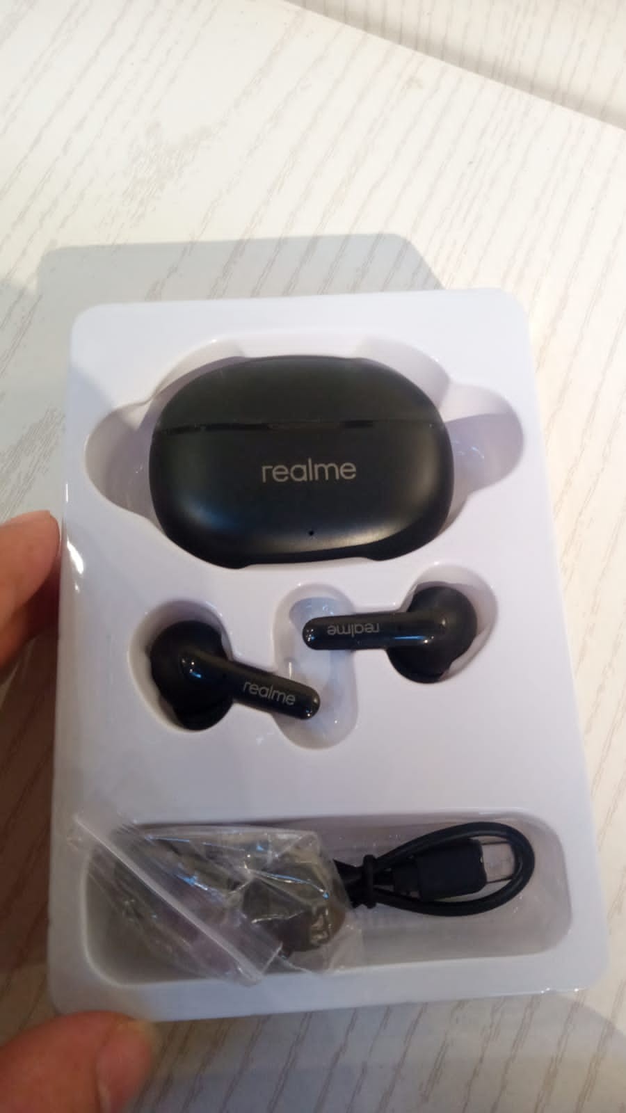 ແອພອດ ຫຍີ້ຫໍ້ Realme ລຸ້ນ S800 ໃຊ້ງານໄດ້ທັງ Apple ແລະ Androids ຄຸນນະພາບສຽງລະດັບHD