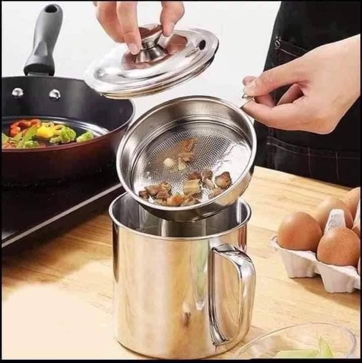 ຫມໍ້ກອງນໍ້າມັນ STAINLESS STEEL WARE Oil pot ໃຊ້ງານສະດວກສະບາຍ ທົນຄວາມຮ້ອນໄດ້ດີ 